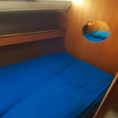 Bed & Boat Brezza Del Mare