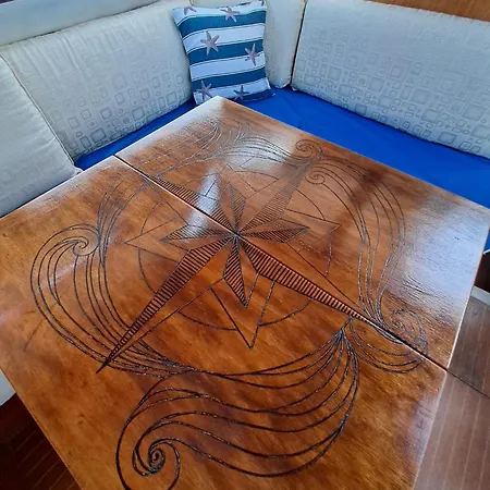 Bed & Boat L' Isola Che Non C'e Hotel en barco *