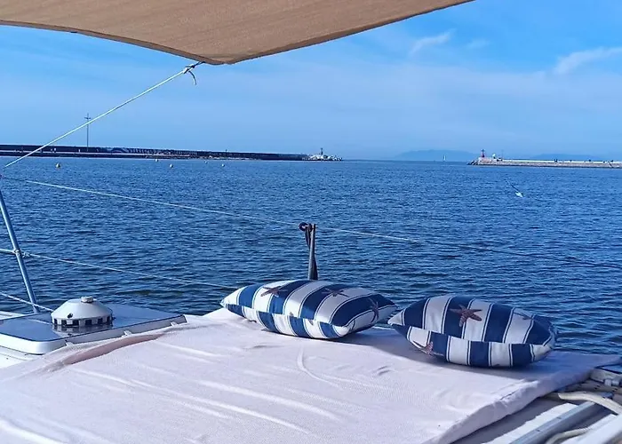 Bed & Boat L' Isola Che Non C'e Tekne Viareggio